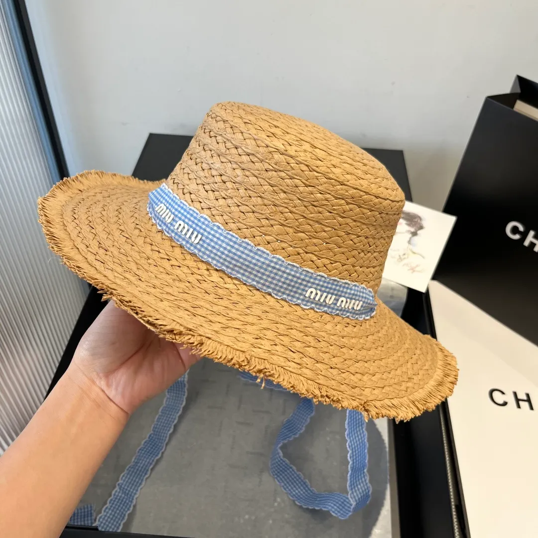 💰140¥ miumiu straw hat, flat top hat, head circumference 57cm