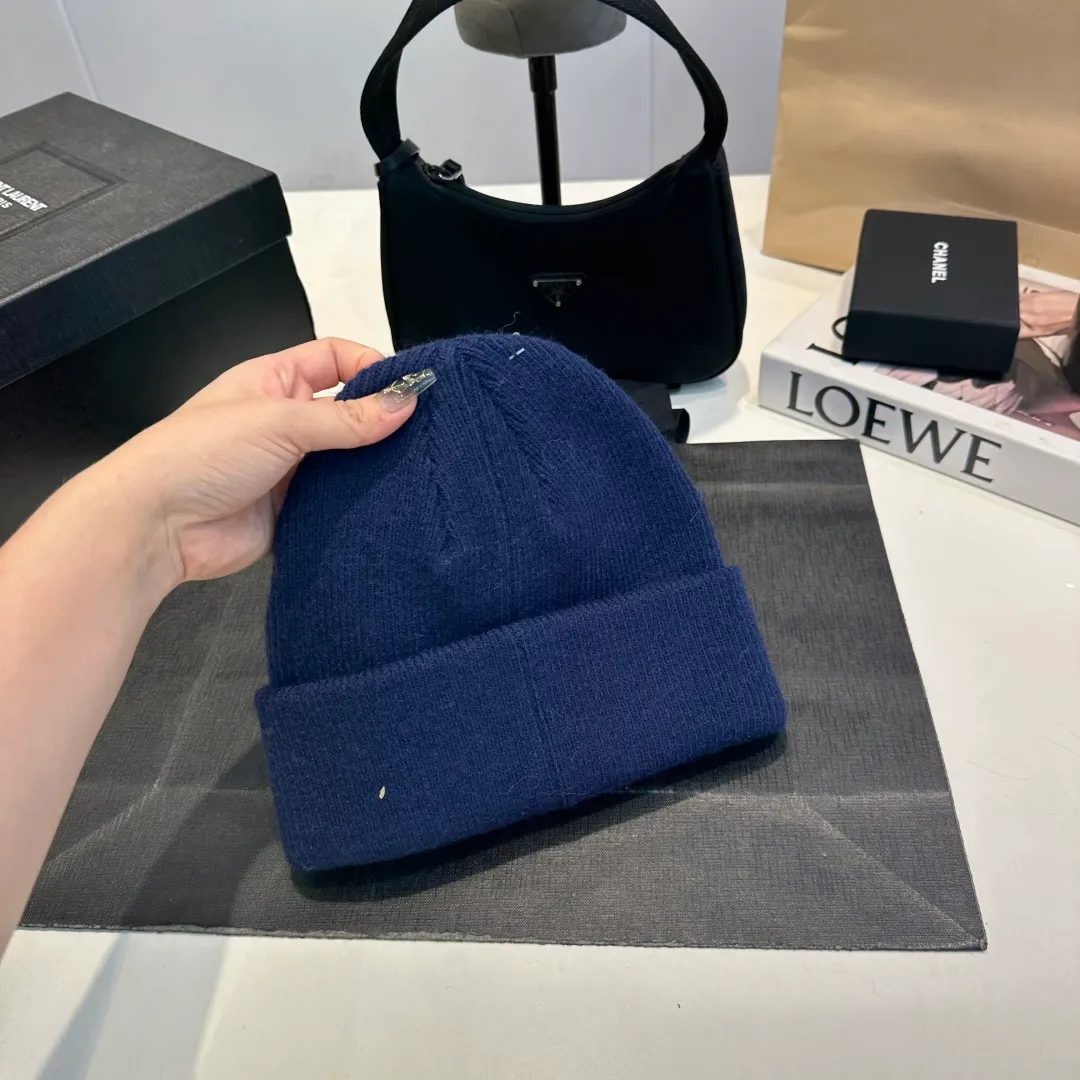 P60 miumiu new autumn and winter woolen hat