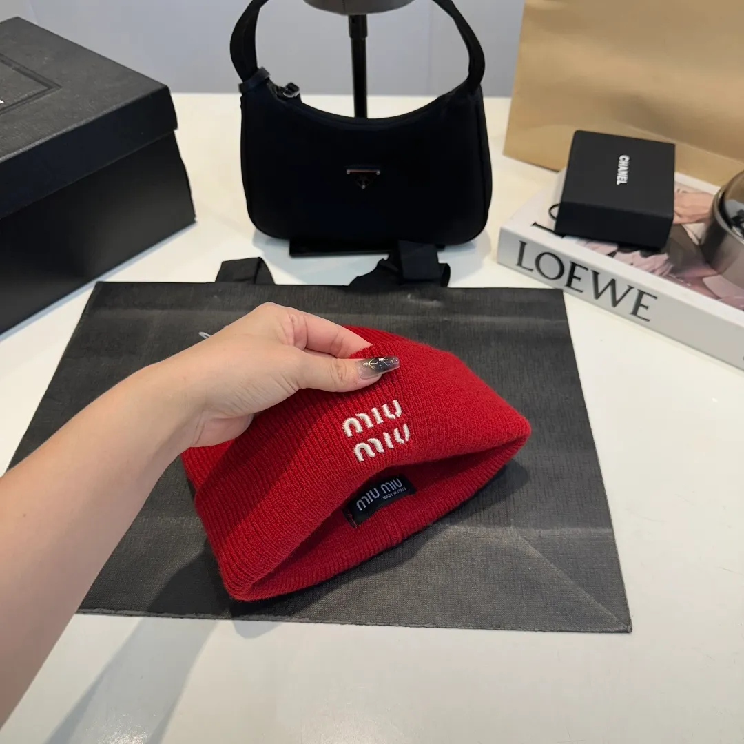 P60 miumiu new autumn and winter woolen hat