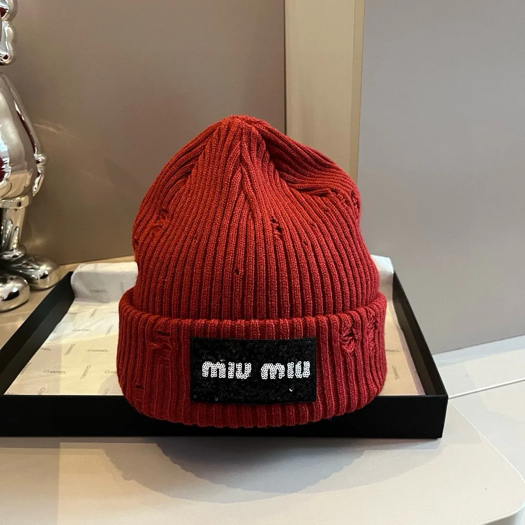 💰90¥ miumiu new autumn and winter wool hat