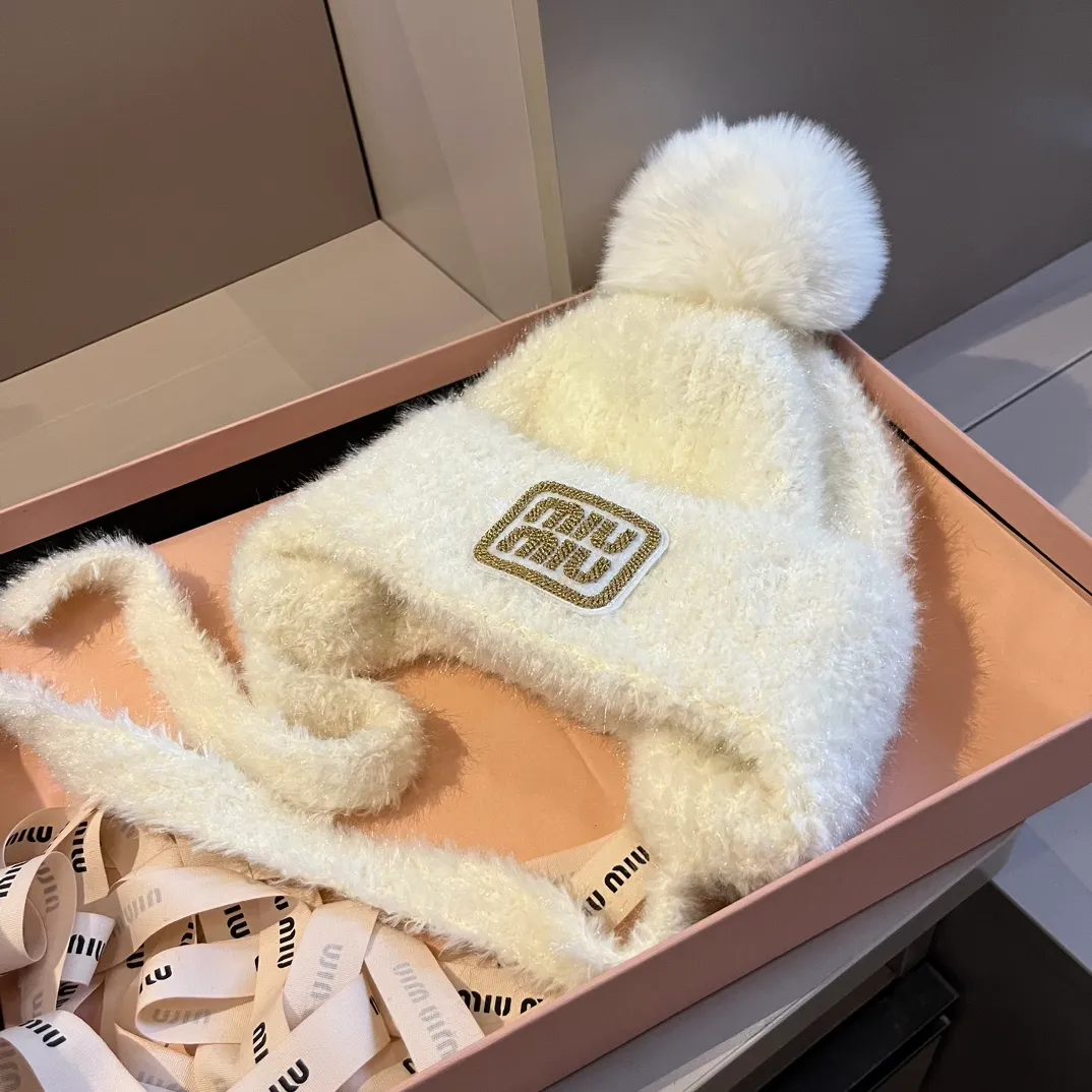 💰110¥ miumiu new ear protection hat, a must-have new style for autumn and winter