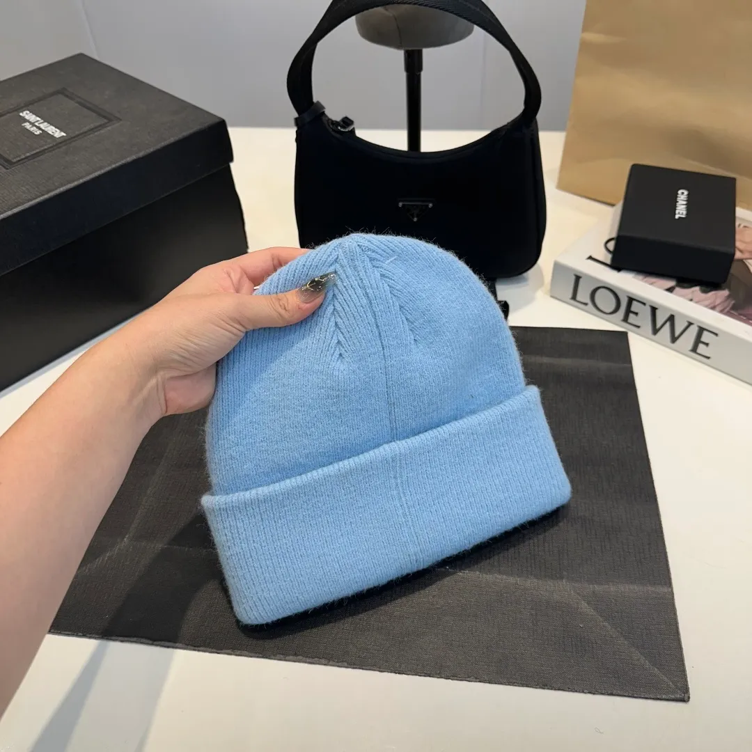 P60 miumiu new autumn and winter woolen hat