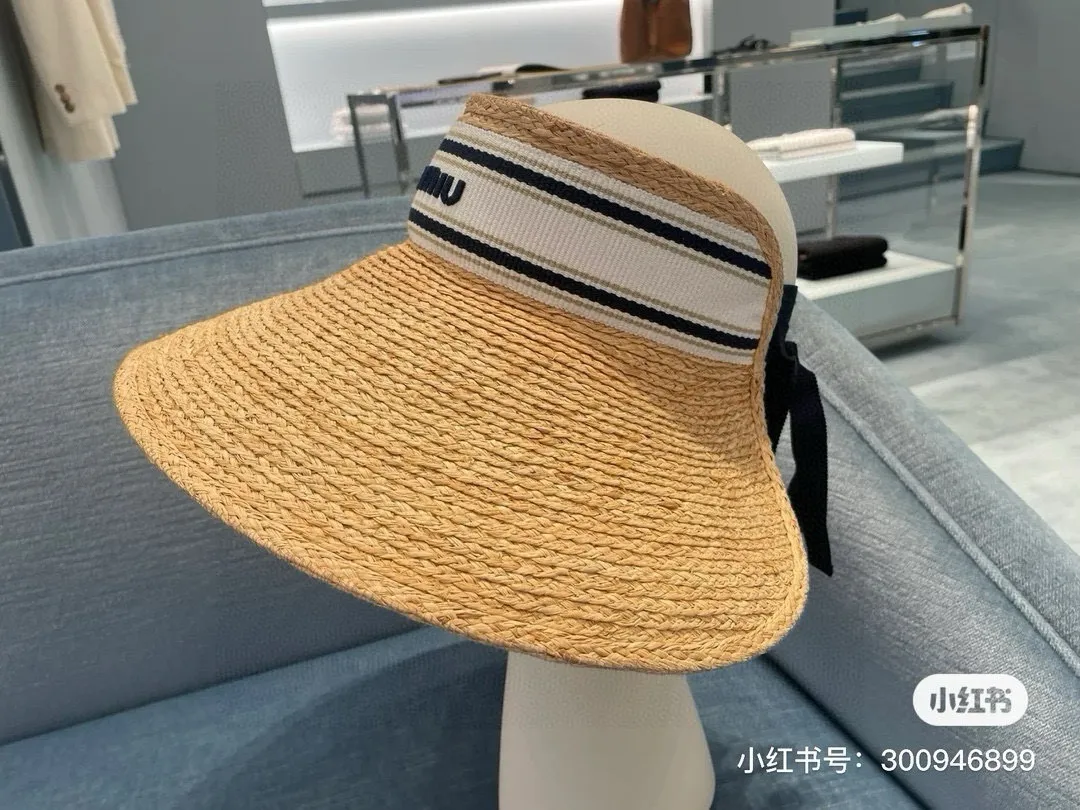 💰250¥ Miumiu raffia empty top hat, new model in the store, buy it and cherish it, sell one less, the head circumference can be adjusted, details to come