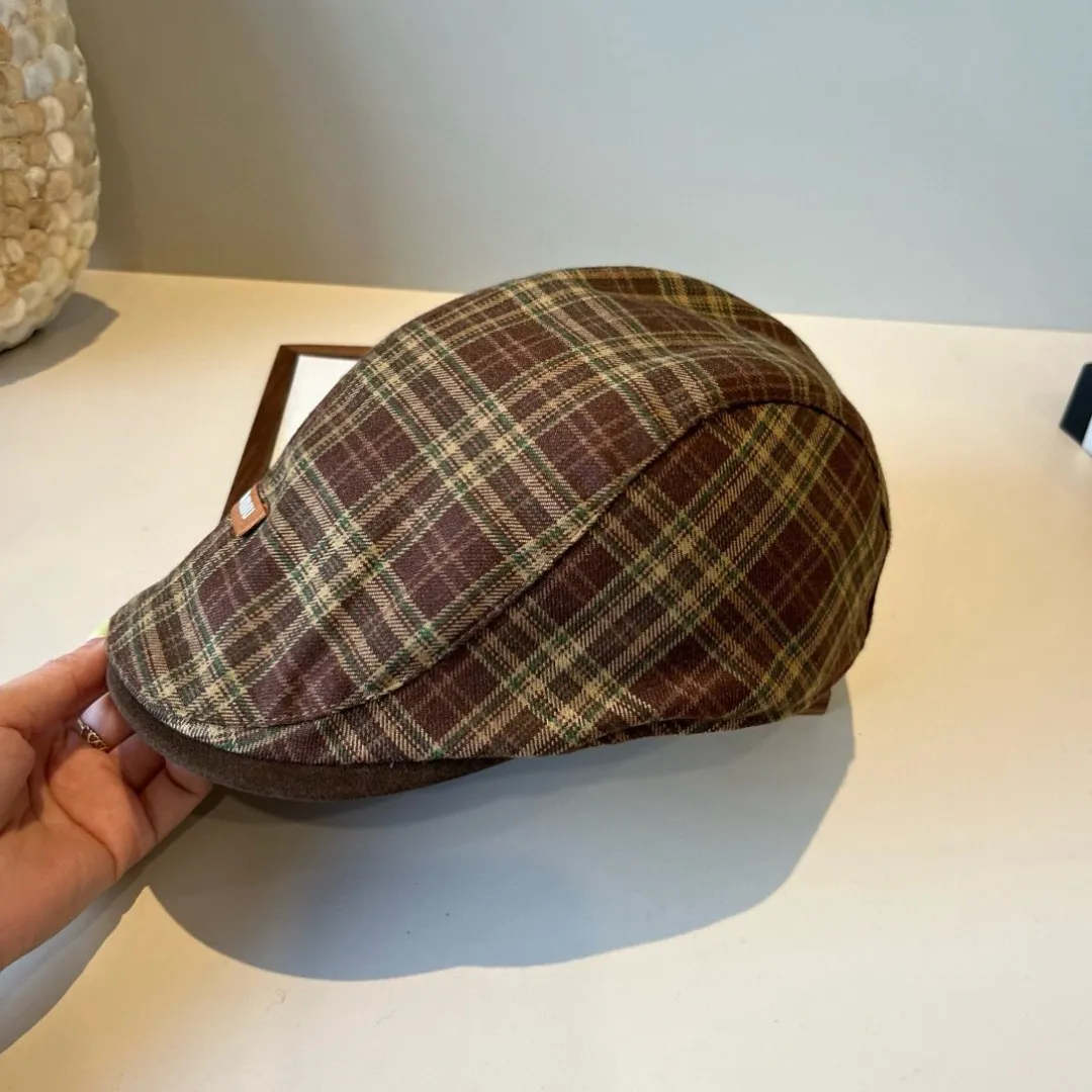 🉐150¥ miumiu duck bill forward cap, head circumference 58cm