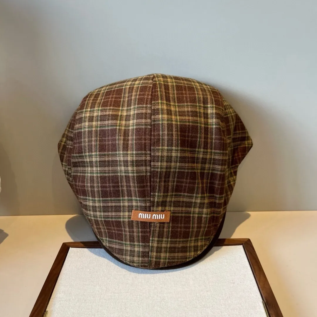 🉐150¥ miumiu duck bill forward cap, head circumference 58cm