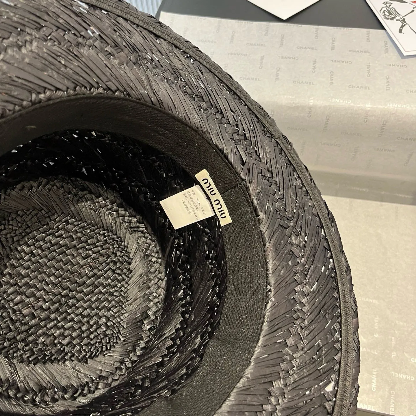 💰190¥ miumiu 25 summer style flat-top straw hat, raffia straw hat, head circumference 57cm