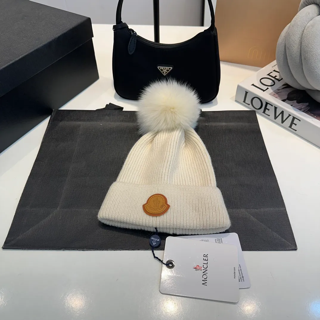 P70 MONCLER2024 new knitted wool ear protection warm hat, order now