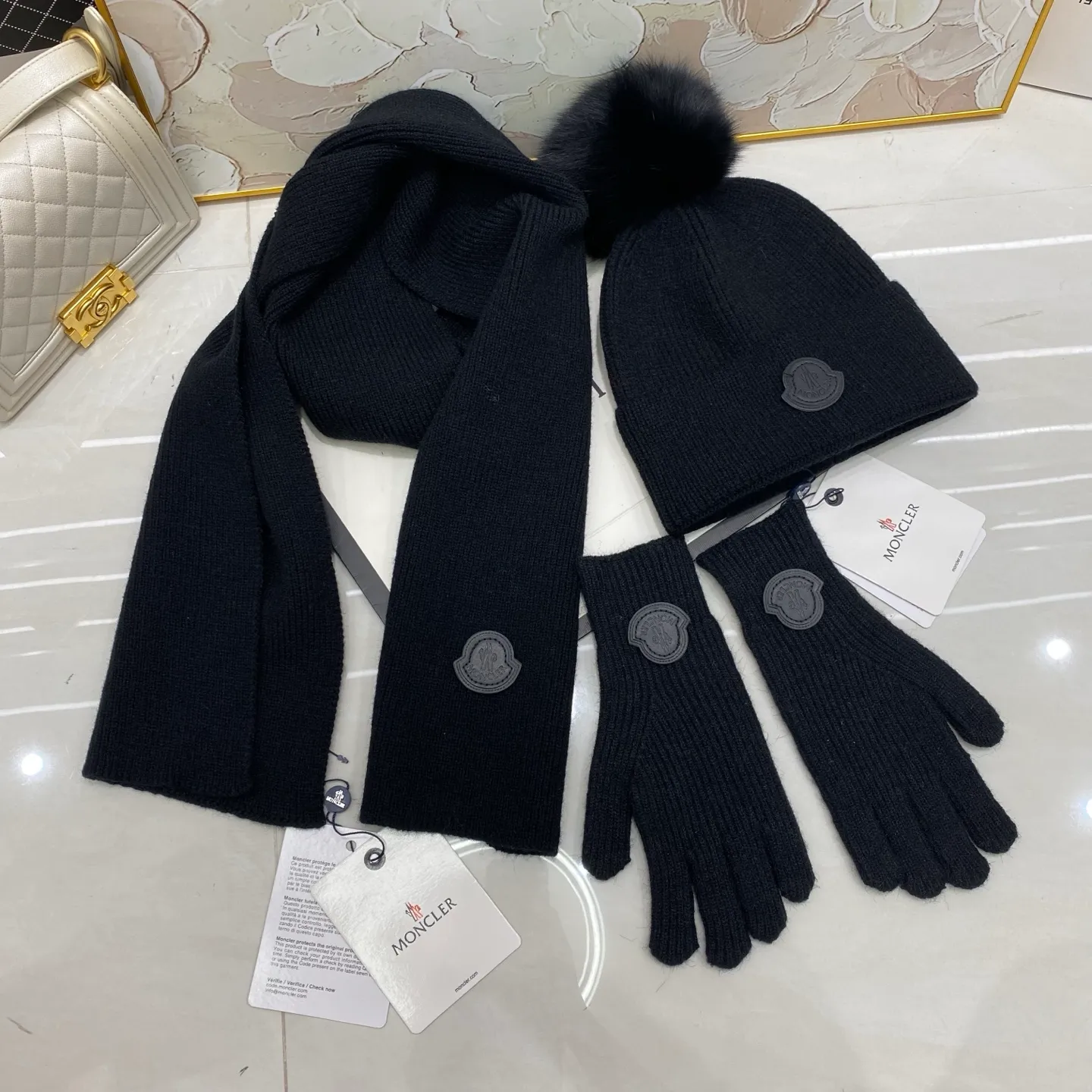 Moncler three-piece set cashmere knitted hat (fox fur ball) + scarf 🧣 + gloves 🧤