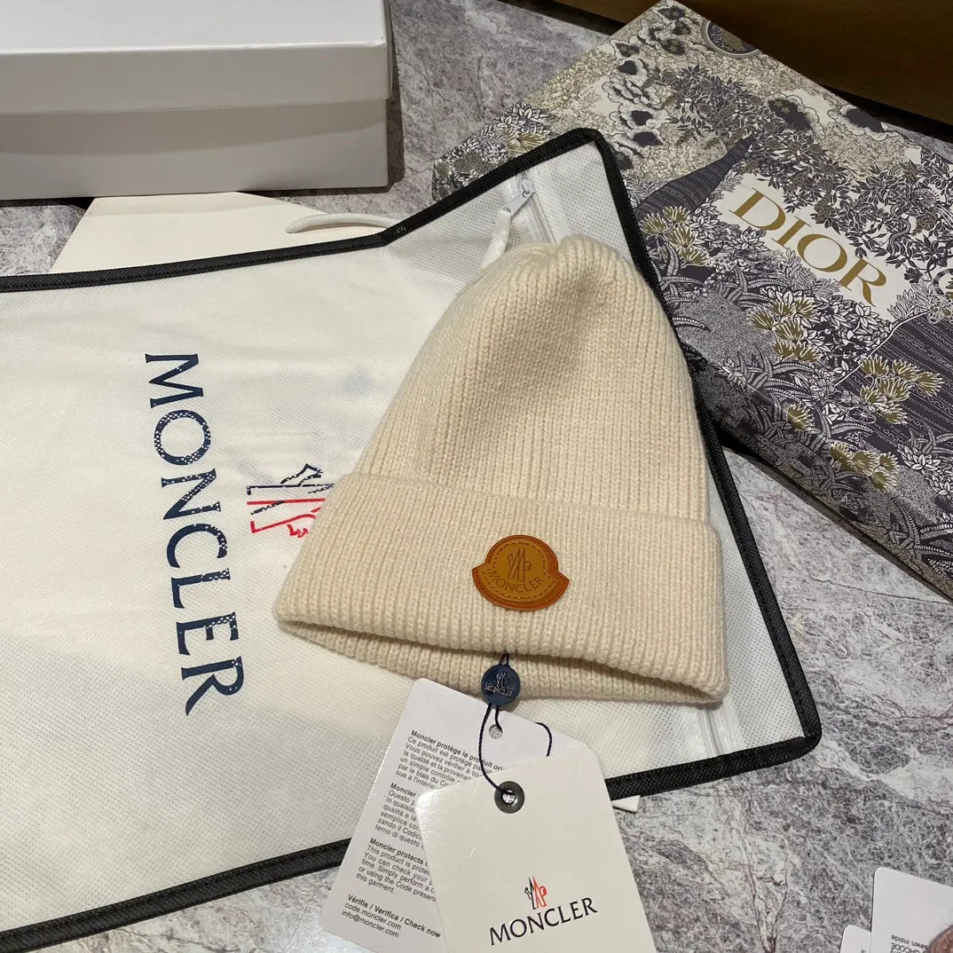 Cabbage price Moncler muzzle cashmere knitted hat