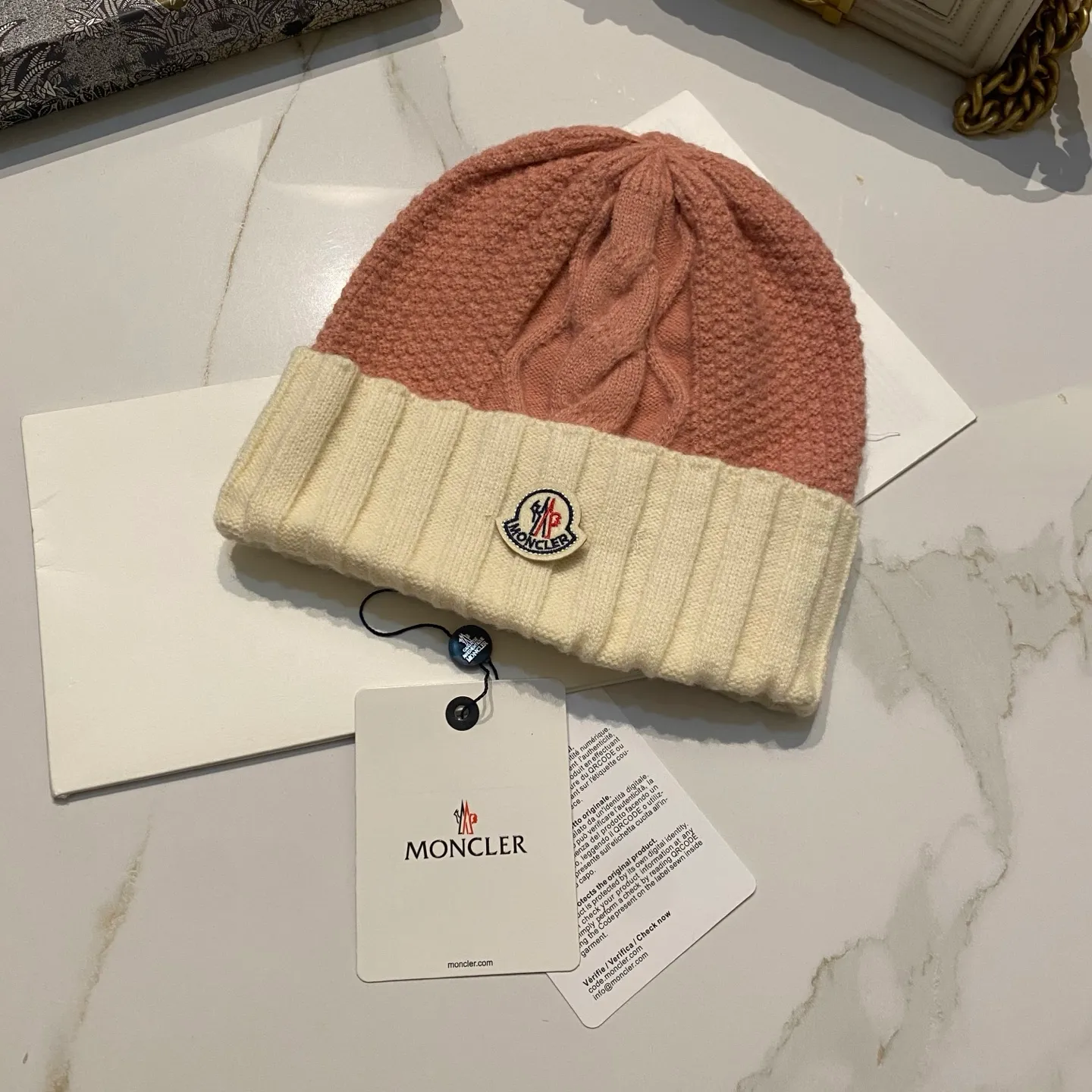 Moncler Mouth Covered Korean Twist Knit Hat