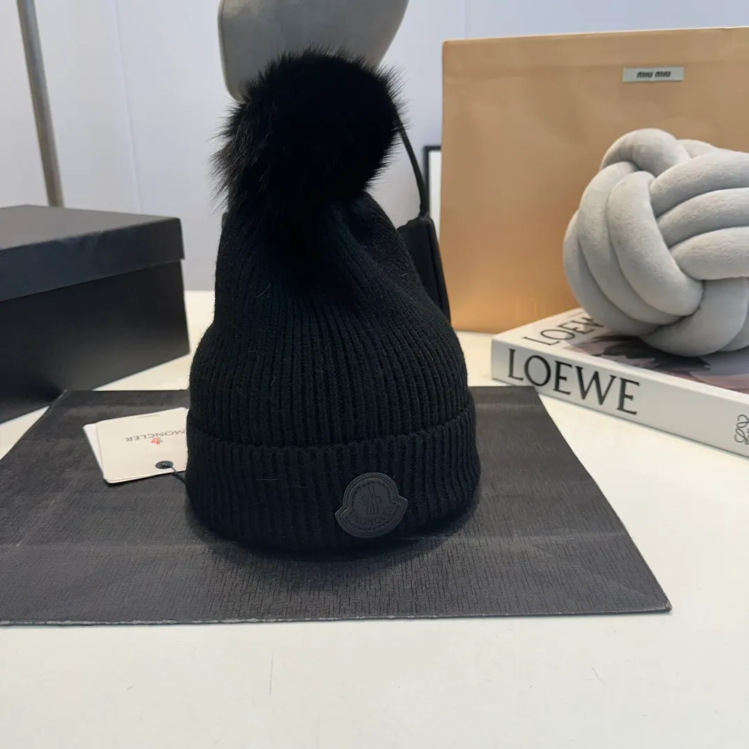 P70 MONCLER2024 new knitted wool ear protection warm hat, order now