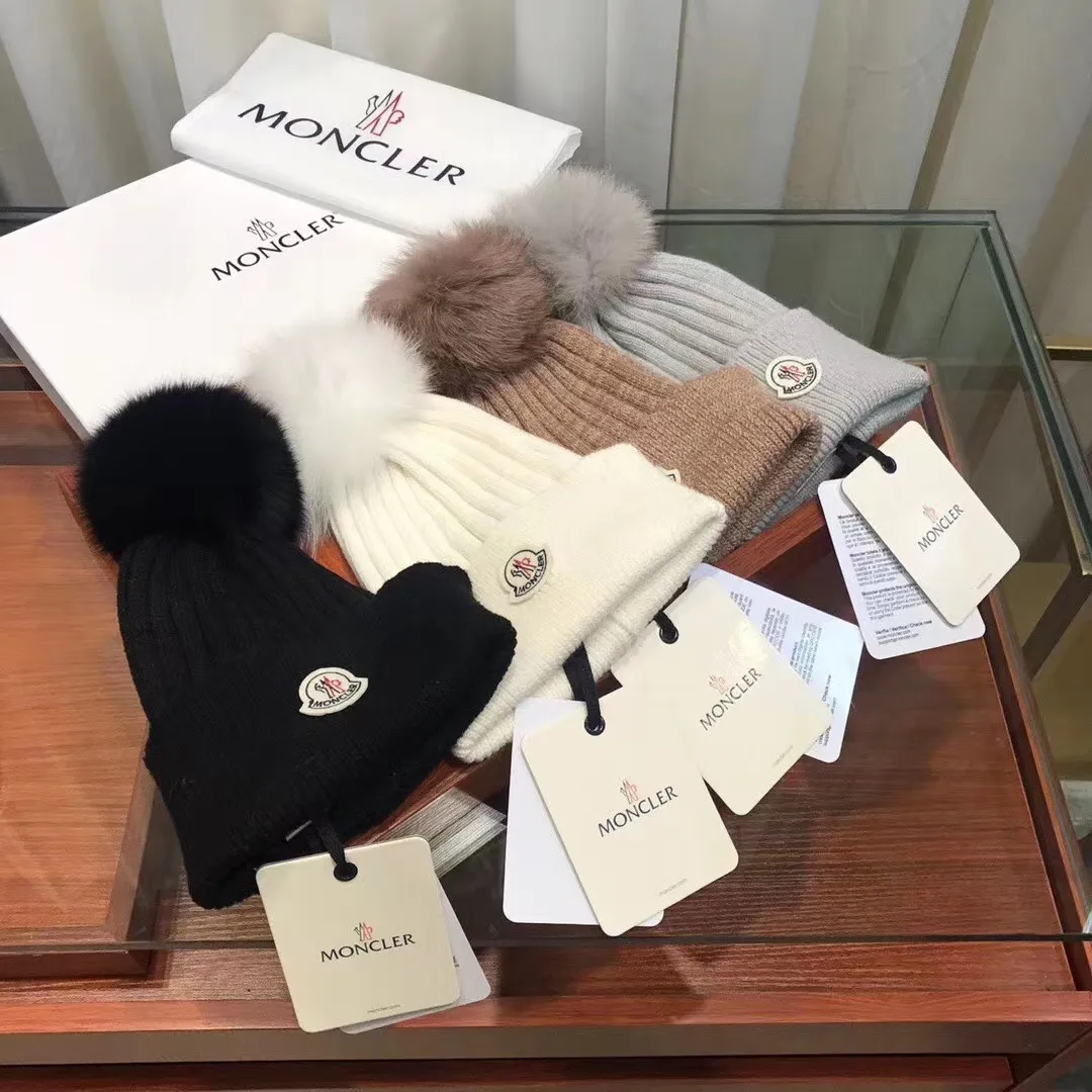 Inquiry with picture, Moncler rabbit fur knitted beanie with mask, paired with fox fur ball, high-end and classy❤️