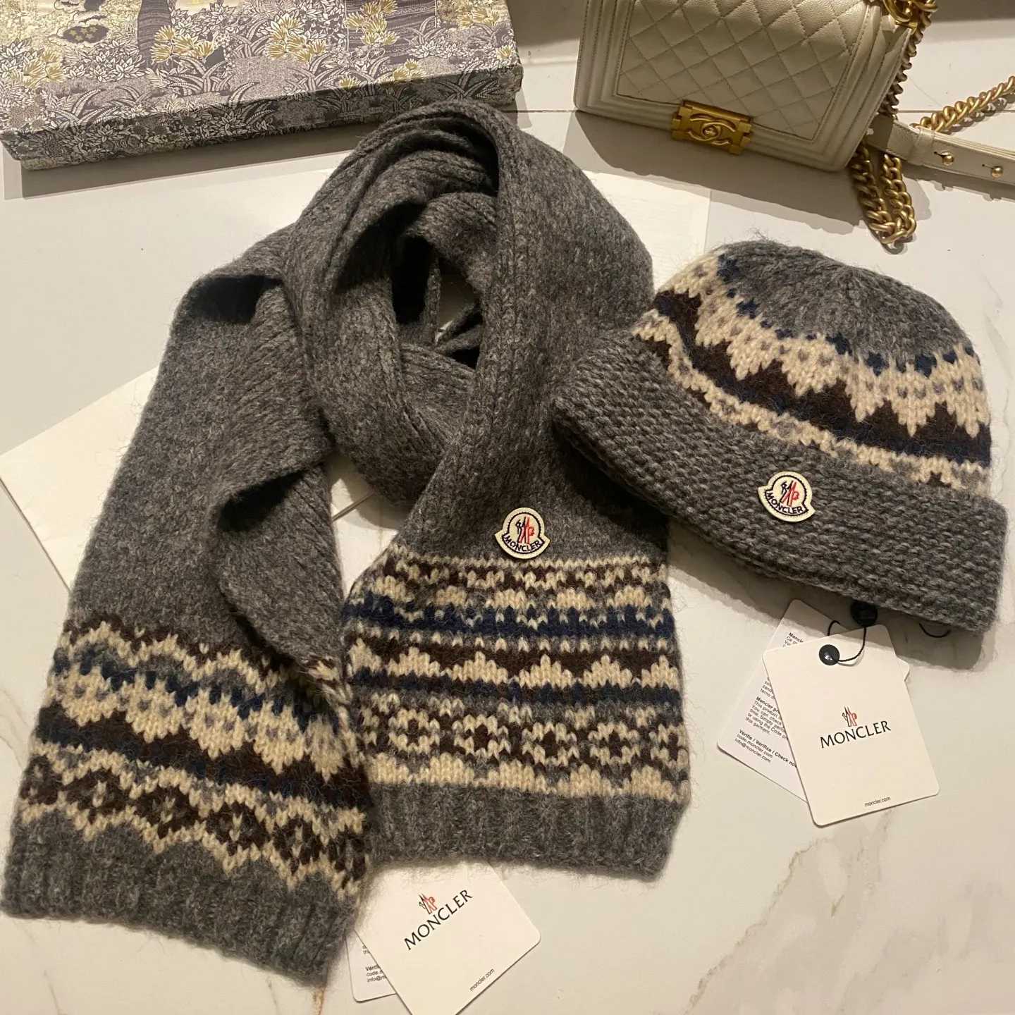 Fair Isle Moncler muzzle suit knitted hat + scarf