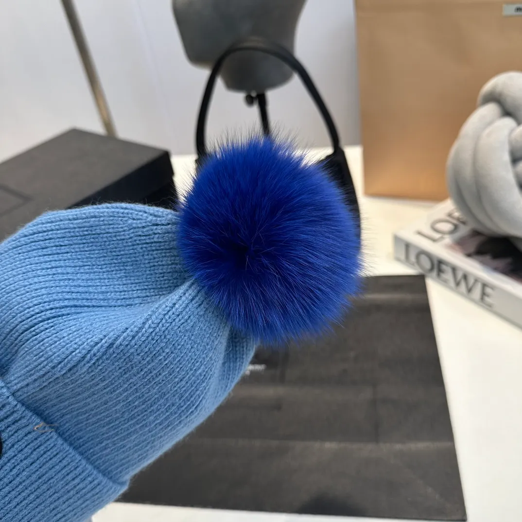 P70 MONCLER2024 new knitted wool ear protection warm hat, order now