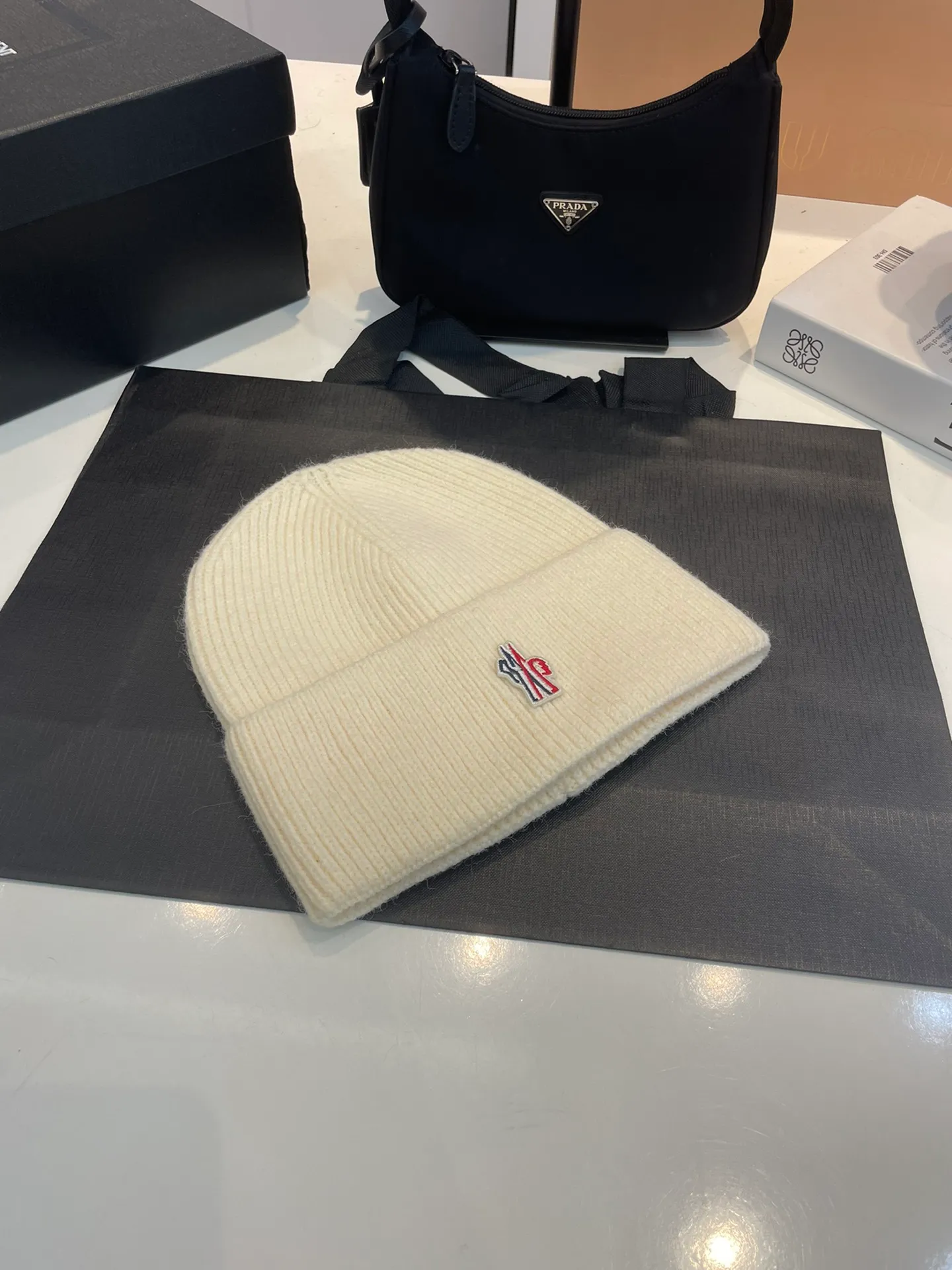 P40 MONCLER 2023 autumn and winter new knitted beanie hat, very popular 💖 first-class texture, very easy to match on the street!