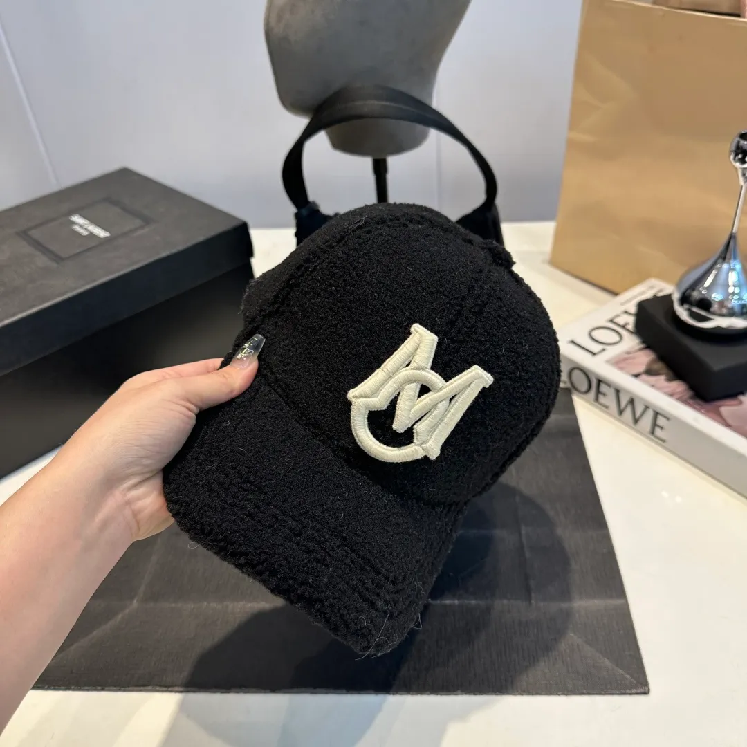 P54 Moncler plush baseball cap for women autumn and winter warm peaked cap showing face small plush hat