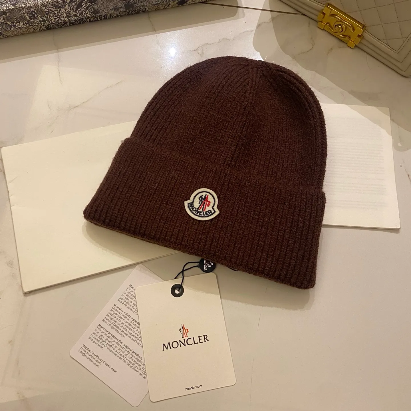 Moncler muzzle cashmere knitted hat