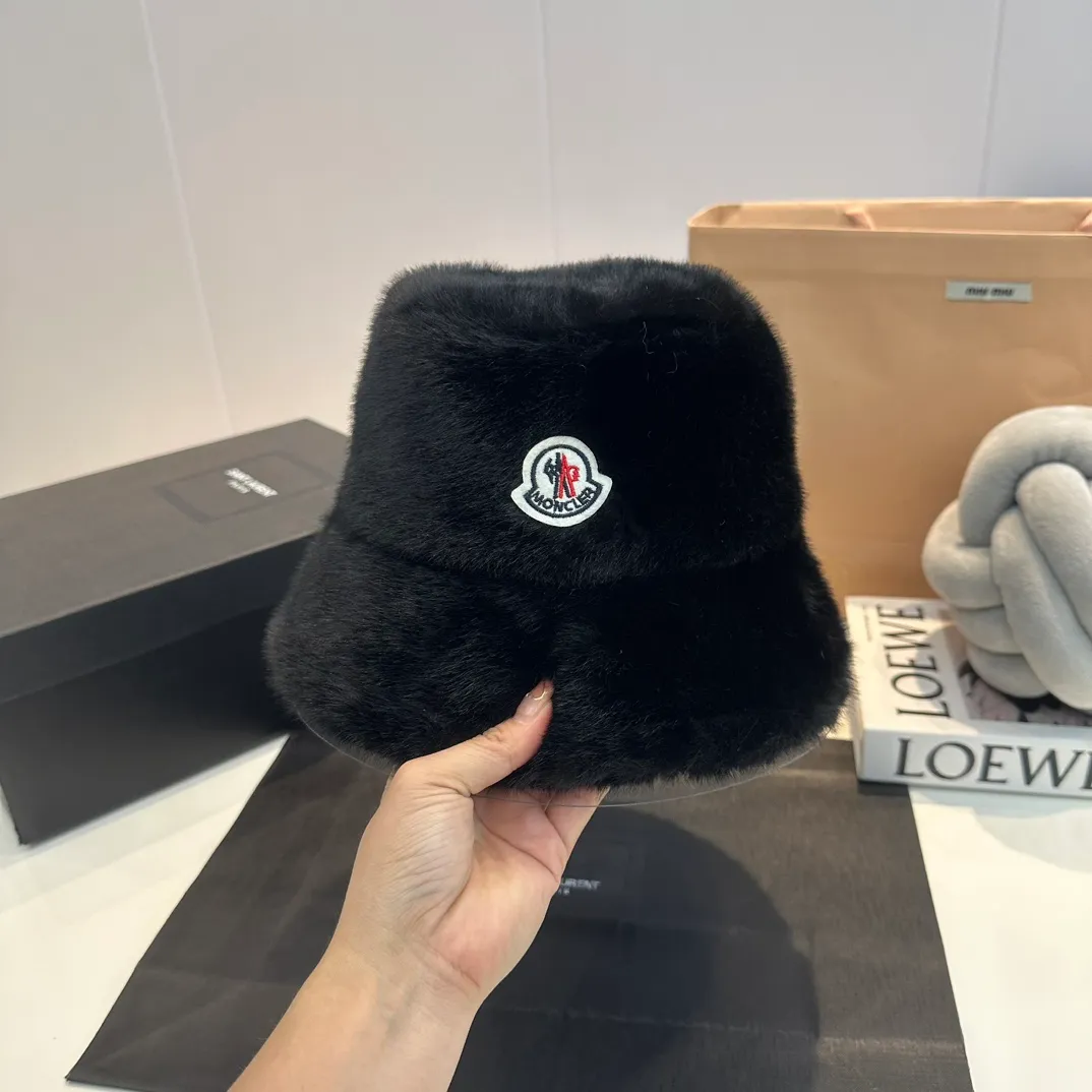 P58 MONCLER, new rabbit fur fisherman hat, super thick and warm, complete with tags