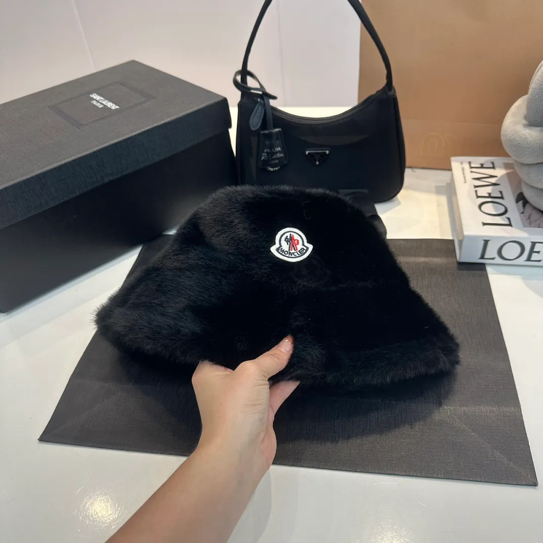 P58 MONCLER, new rabbit fur fisherman hat, super thick and warm, complete with tags