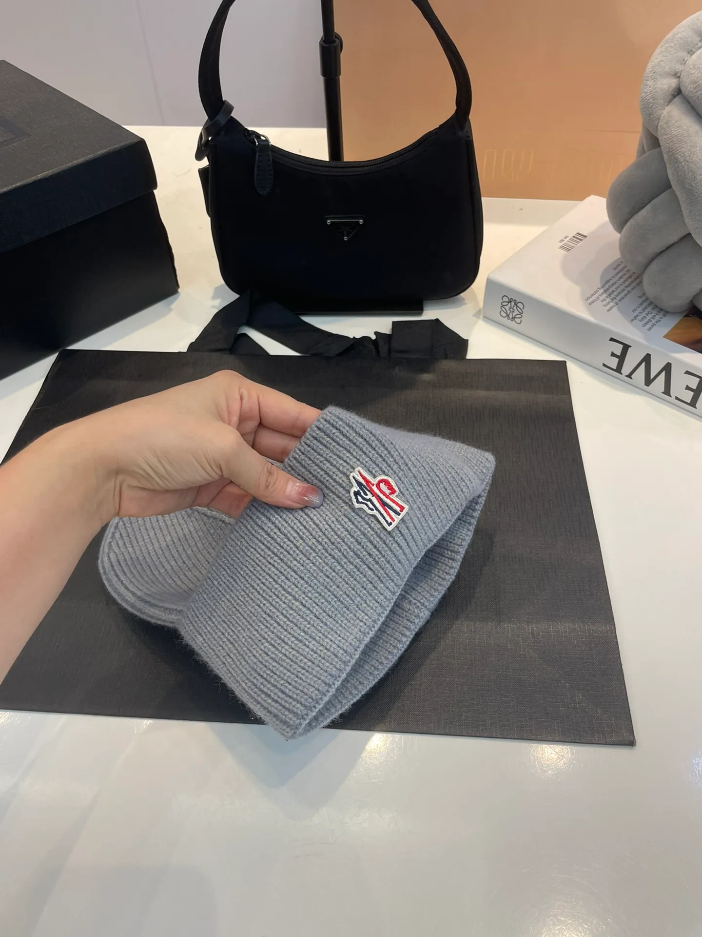 P40 MONCLER 2023 autumn and winter new knitted beanie hat, very popular 💖 first-class texture, very easy to match on the street!