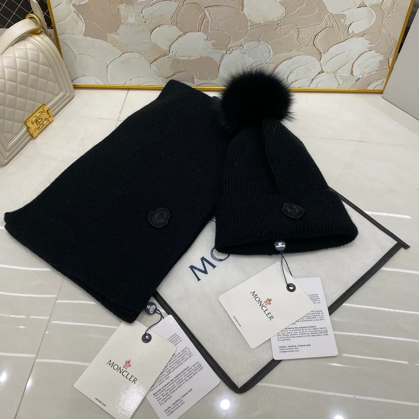 Moncler two-piece set cashmere knitted hat with fox fur ball + scarf🧣