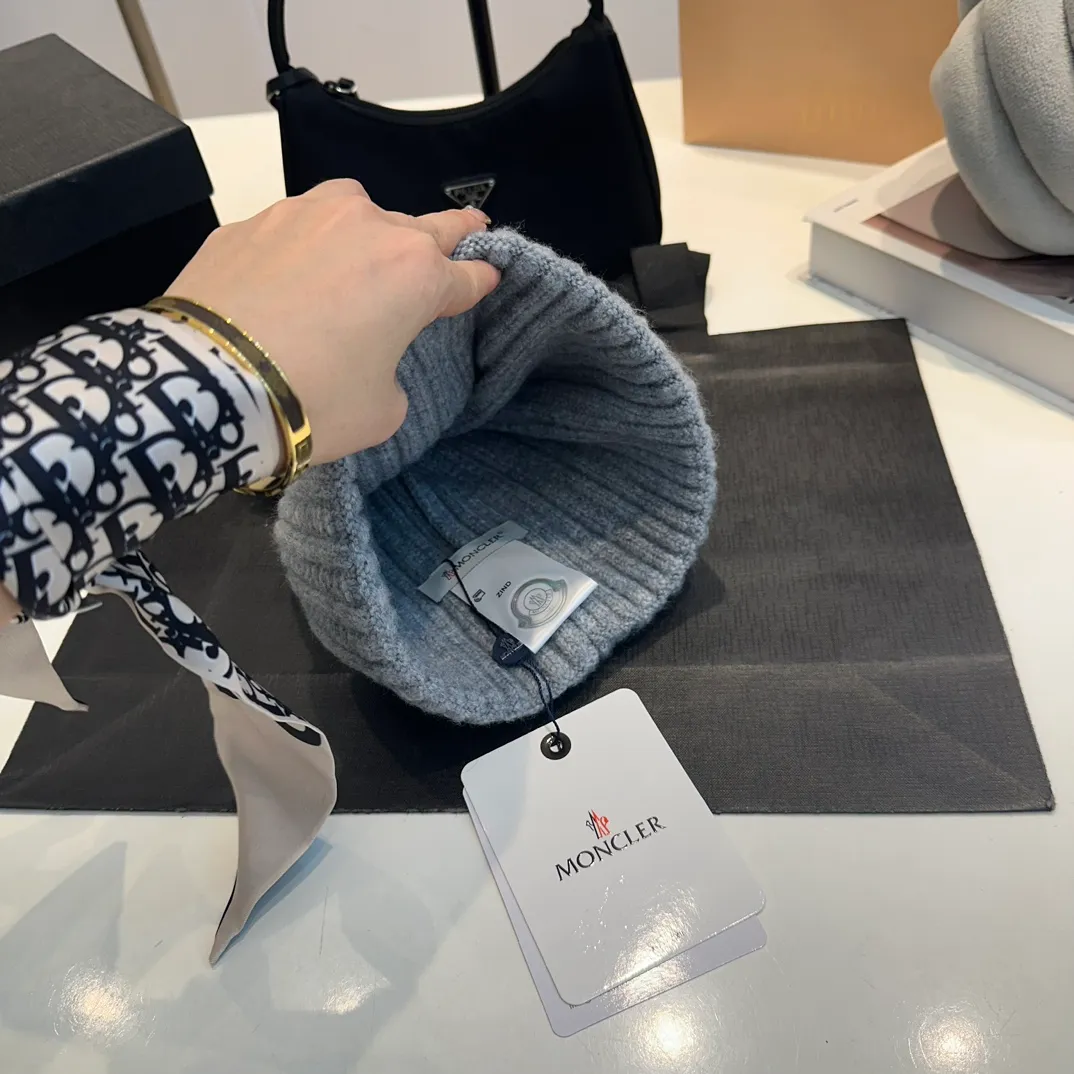 P70 moncler European and American style 2024 autumn and winter new warm wool hat for men and women, universal version wool hat cold hat