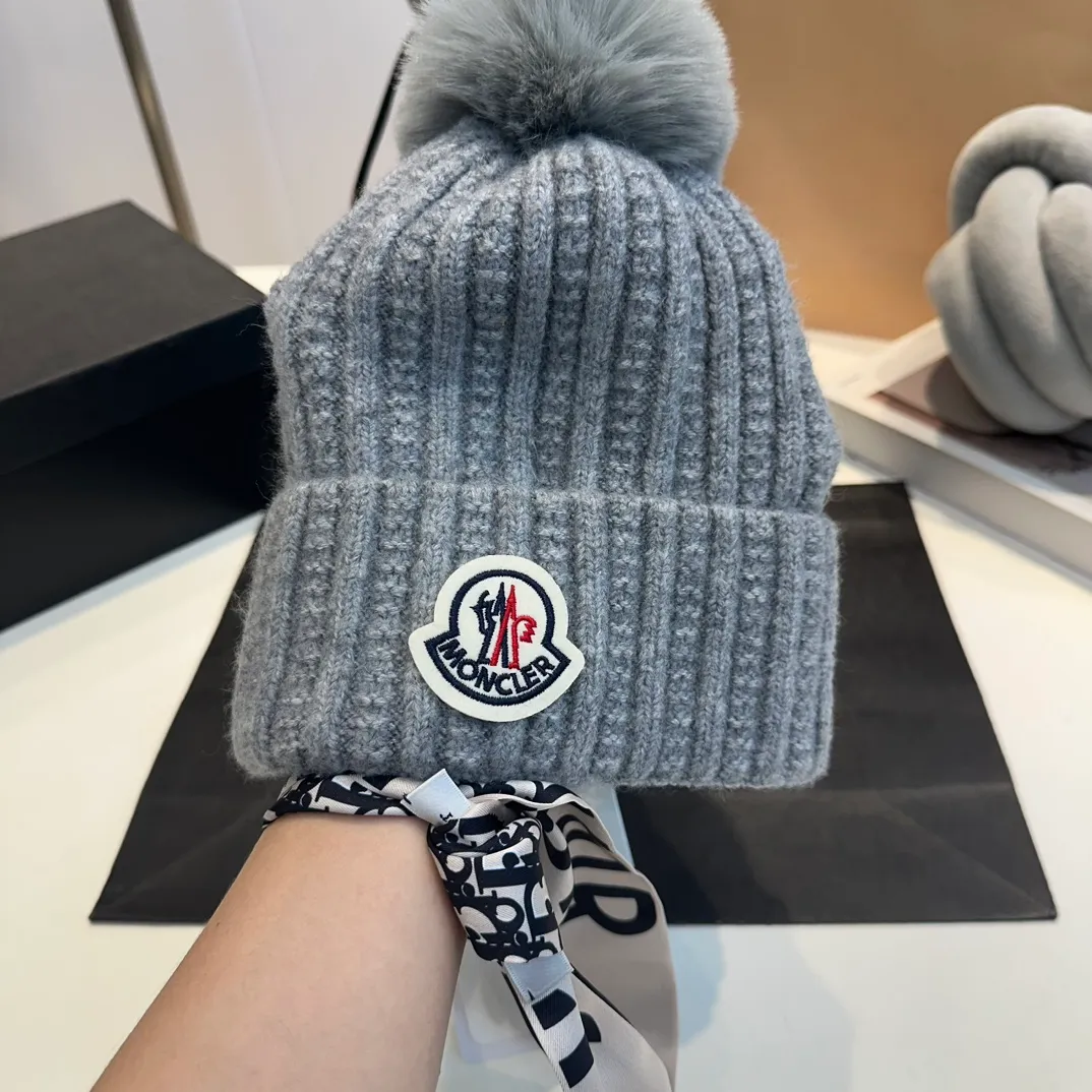 P70 moncler European and American style 2024 autumn and winter new warm wool hat for men and women, universal version wool hat cold hat