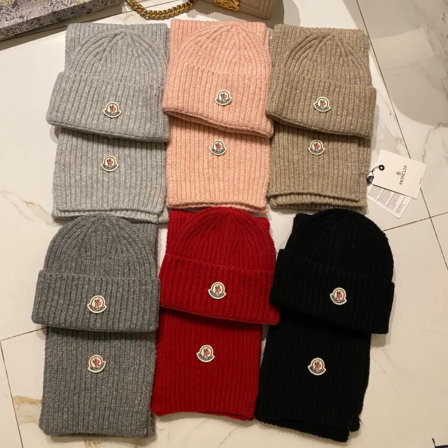 Moncler muzzle suit knitted hat + scarf