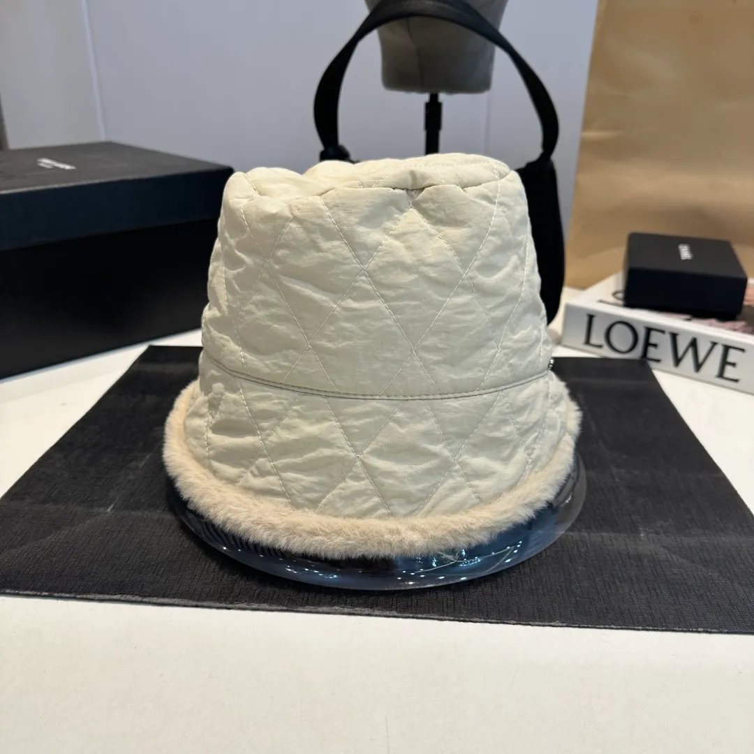 P60 Gucci Gucci's new down, cotton and wool mixed color bucket hat, a must-have for autumn and winter, versatile style, head circumference 57cm