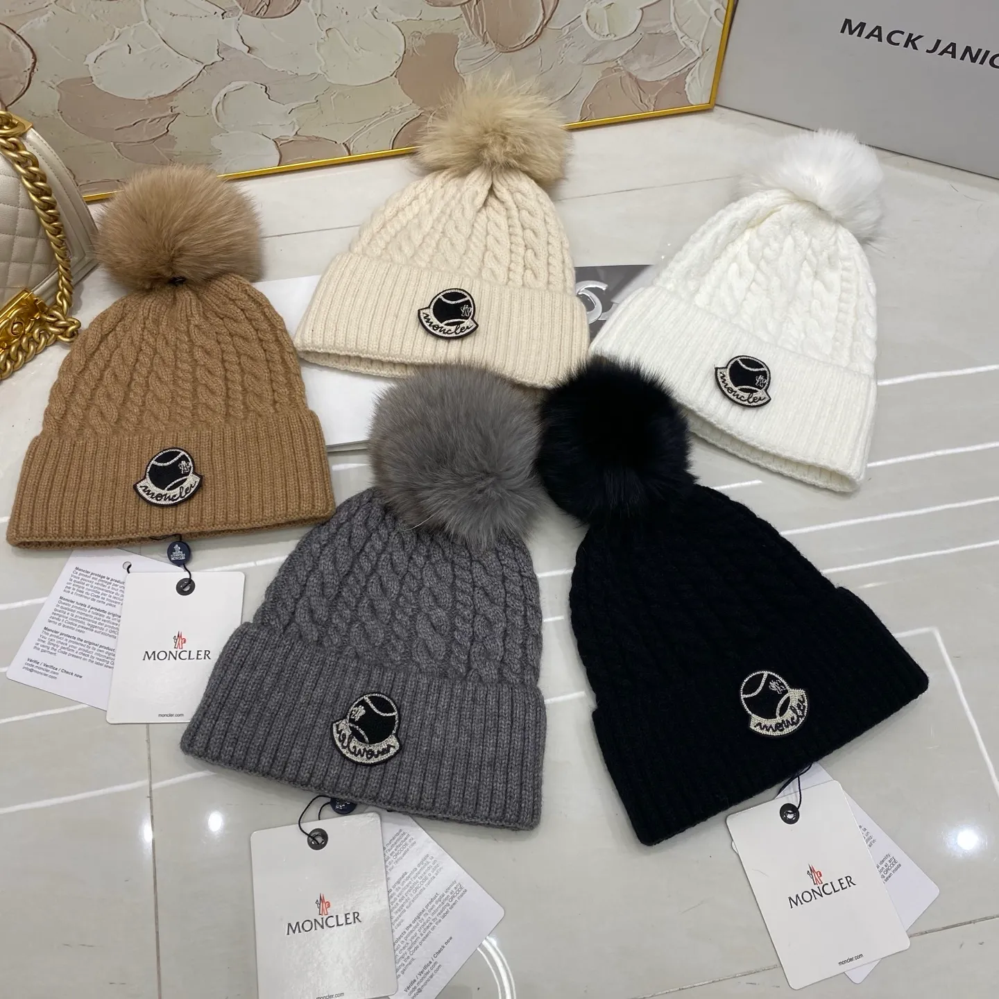 MONCLER cashmere knitted hat