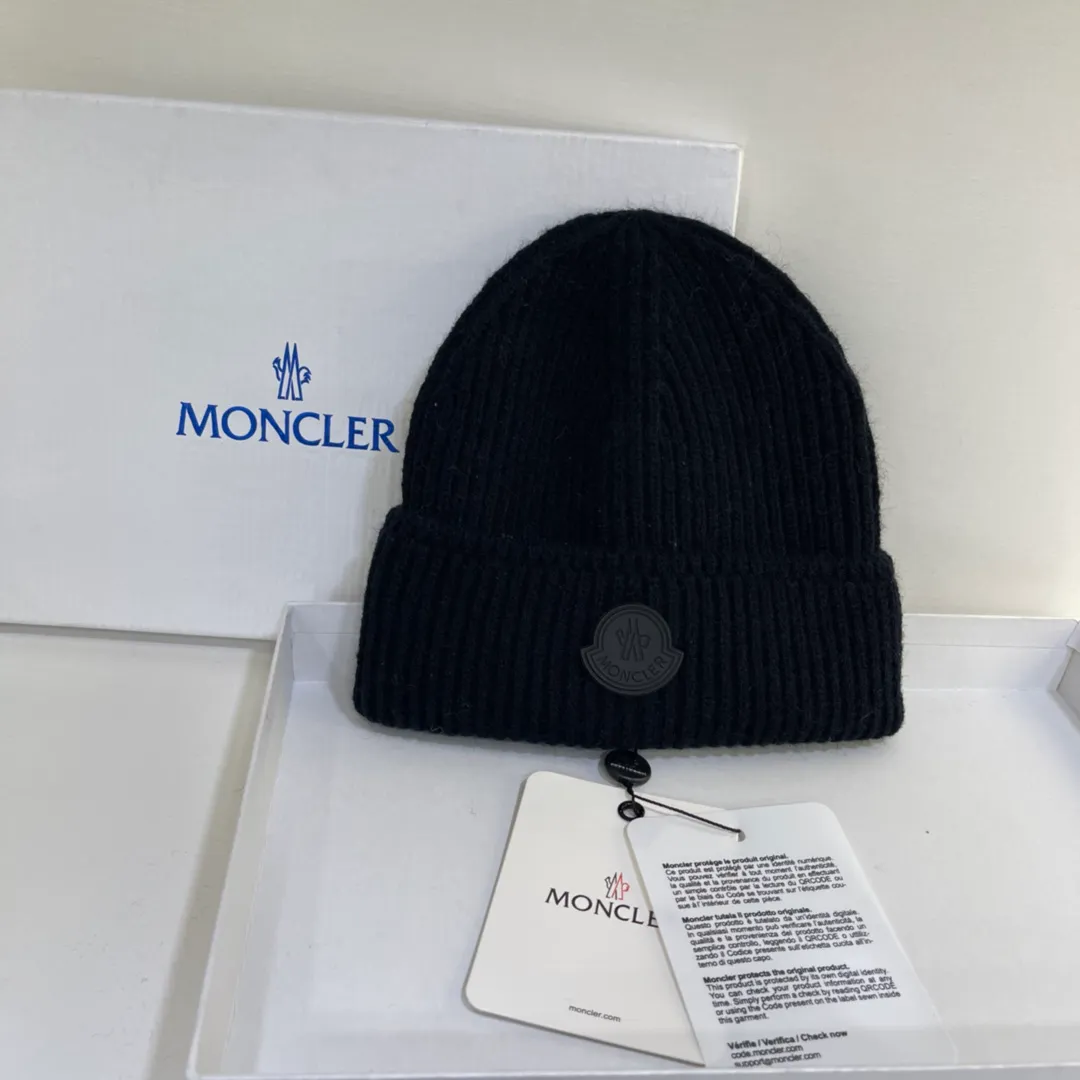 MONCLER 🉑️Lai's new colorful logo beanie hat, candy🍬 color, cute and fashionable, versatile style