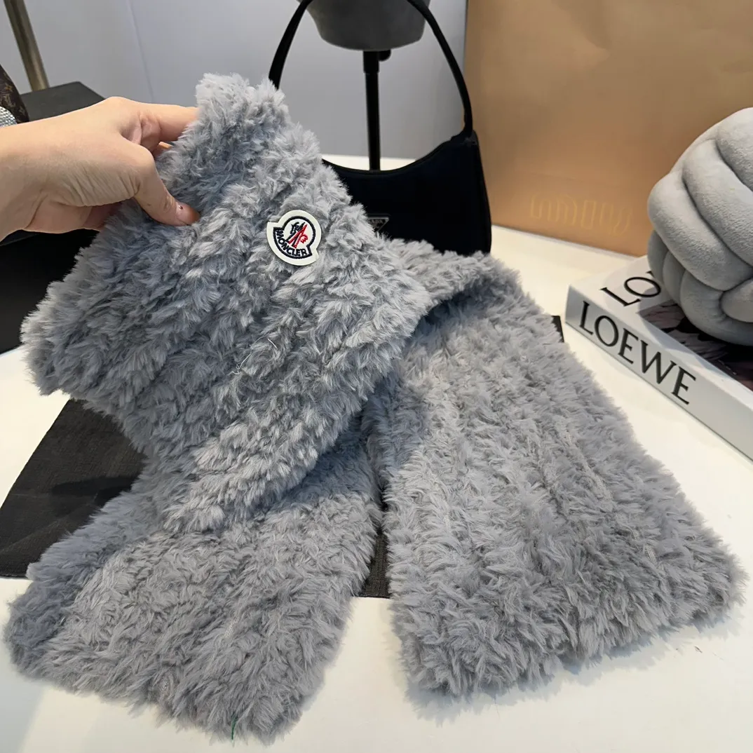P160 Moncler muzzle hat, gloves, scarf, Angora rabbit fur knitted hat