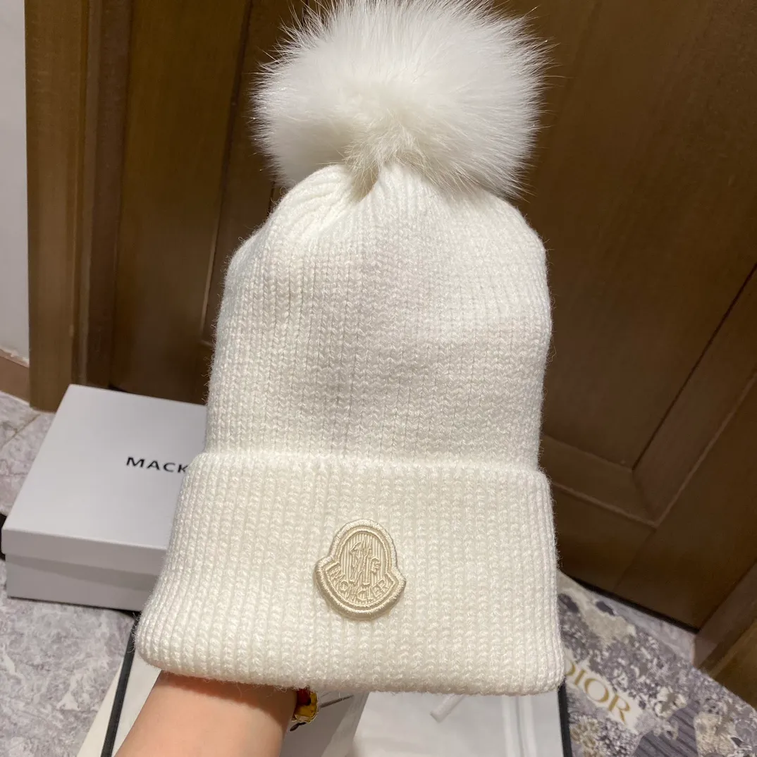 Moncler Mouth New Knitted Hat ➕Fox Fur Ball