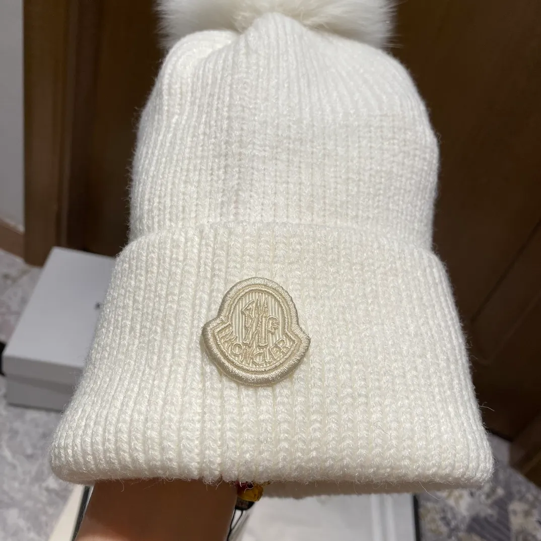 Moncler Mouth New Knitted Hat ➕Fox Fur Ball