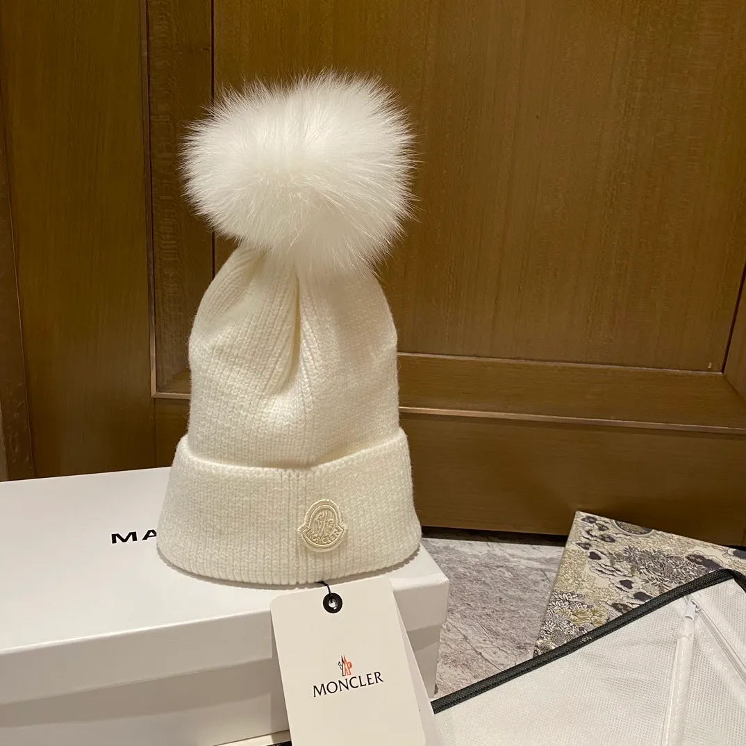 Moncler Mouth New Knitted Hat ➕Fox Fur Ball