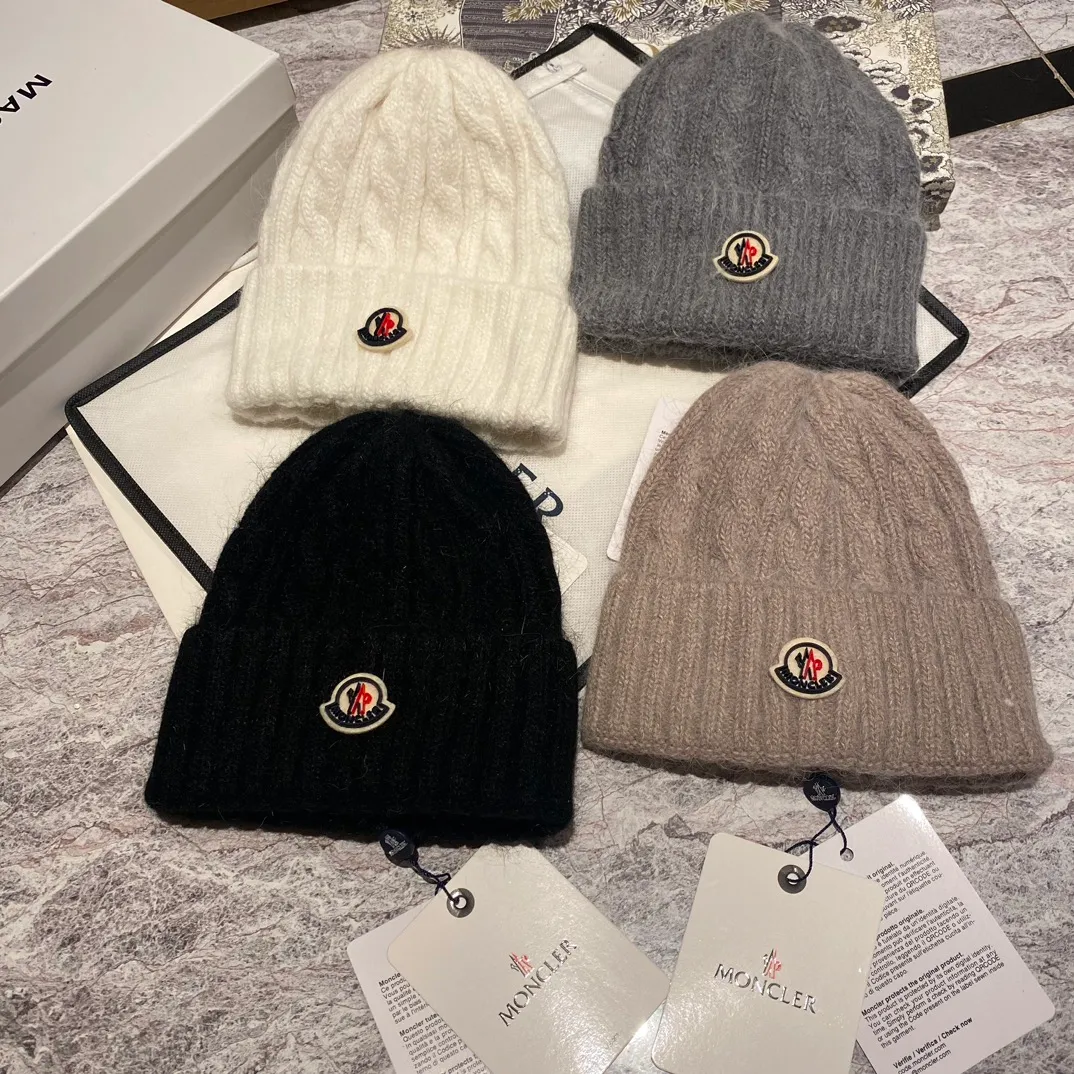 Cabbage price Moncler high-end rabbit hair twist knitted hat