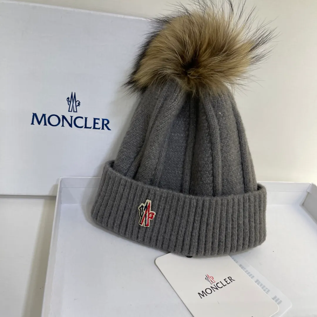 Moncler Mouth Mouth Beanie Fashionable and Versatile Style