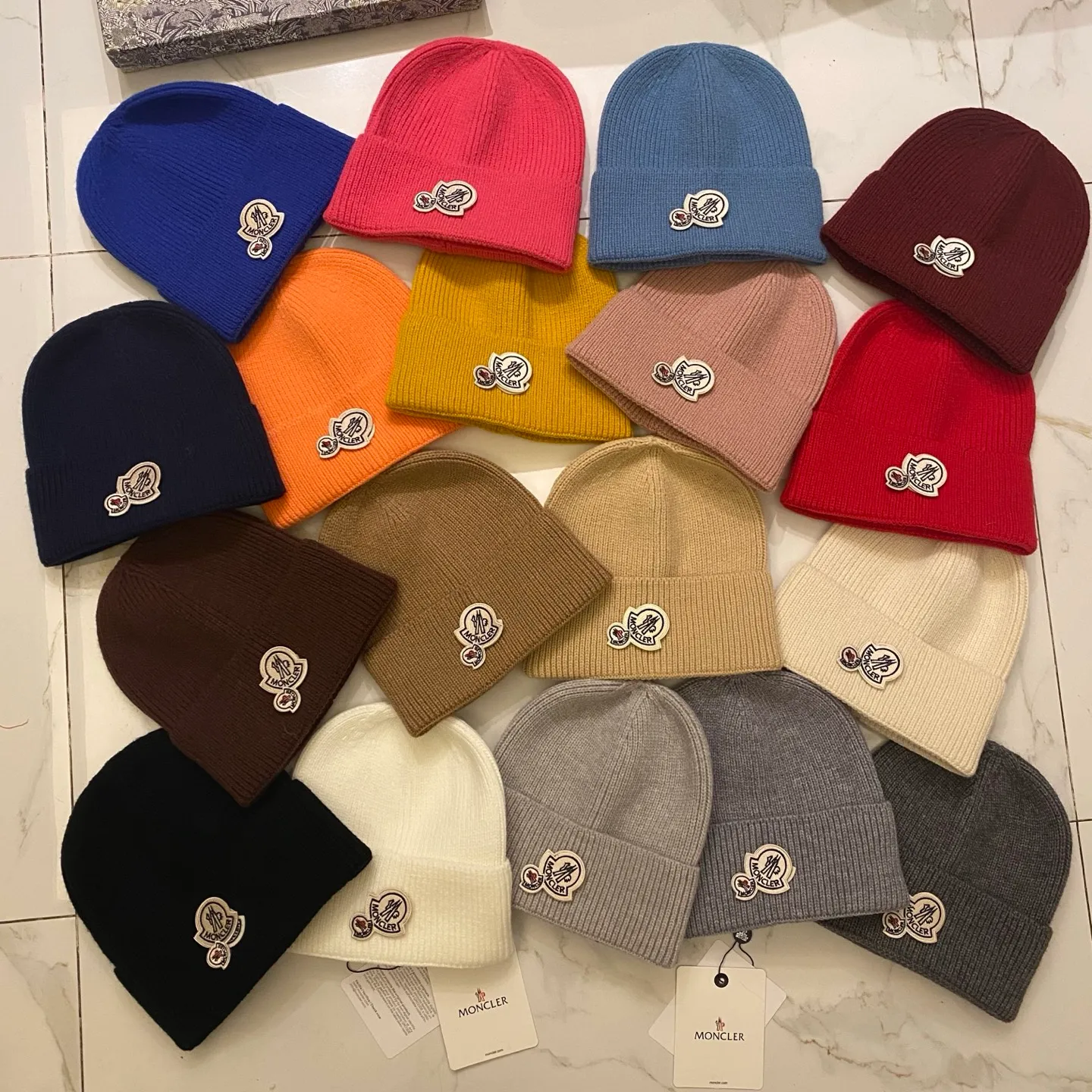 Moncler muzzle cashmere knitted hat