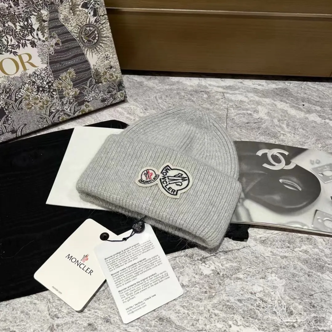 Inquiry with pictures, Moncler Angora rabbit fur knitted beanie