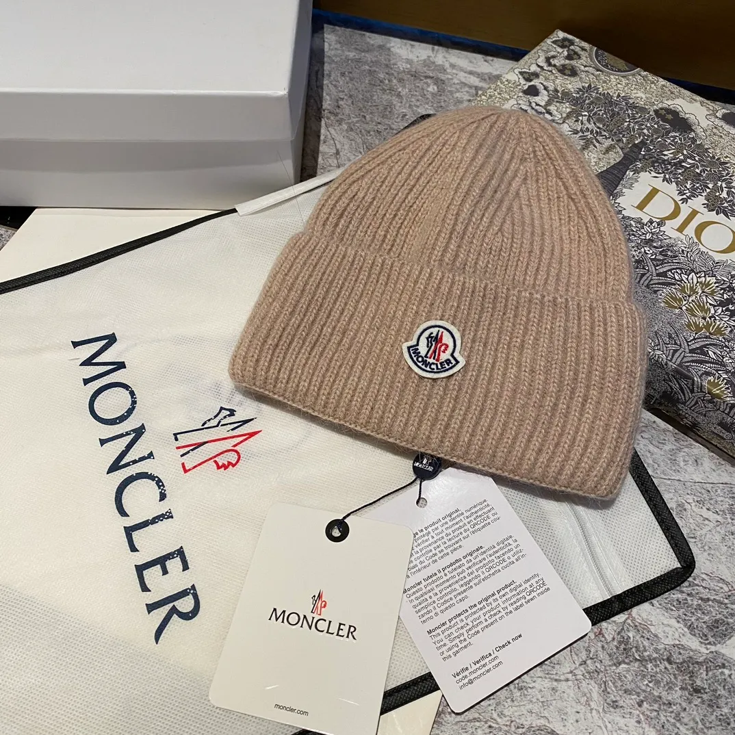 Cabbage price Moncler muzzle rabbit fur knitted hat