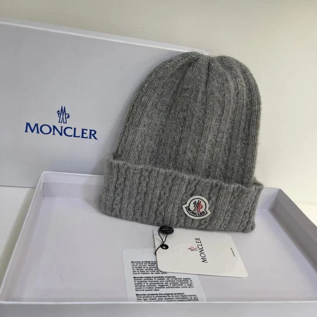 Cabbage price Moncler muzzle rabbit fur knitted hat