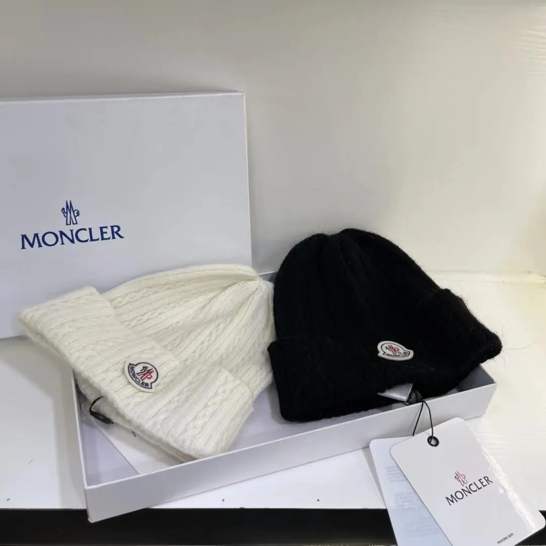 Cabbage price Moncler muzzle rabbit fur knitted hat