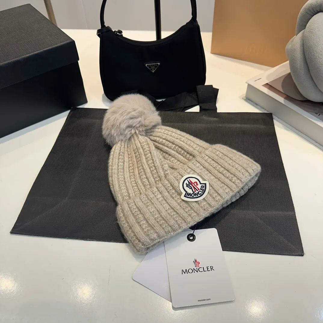 P70 moncler European and American style 2024 autumn and winter new warm wool hat for men and women, universal version wool hat cold hat