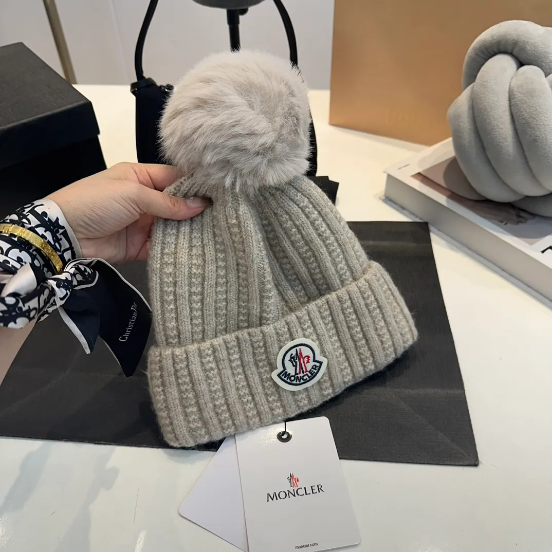 P70 moncler European and American style 2024 autumn and winter new warm wool hat for men and women, universal version wool hat cold hat