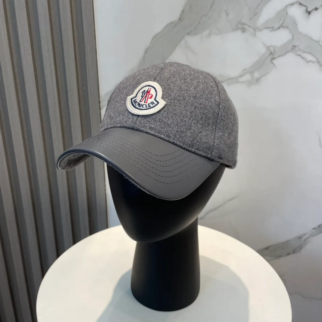 P66 MONCLER new wool baseball cap for autumn and winter, suitable for young and fashionable people, with strong visual effect, three-dimensional letters, good-looking and high-quality!