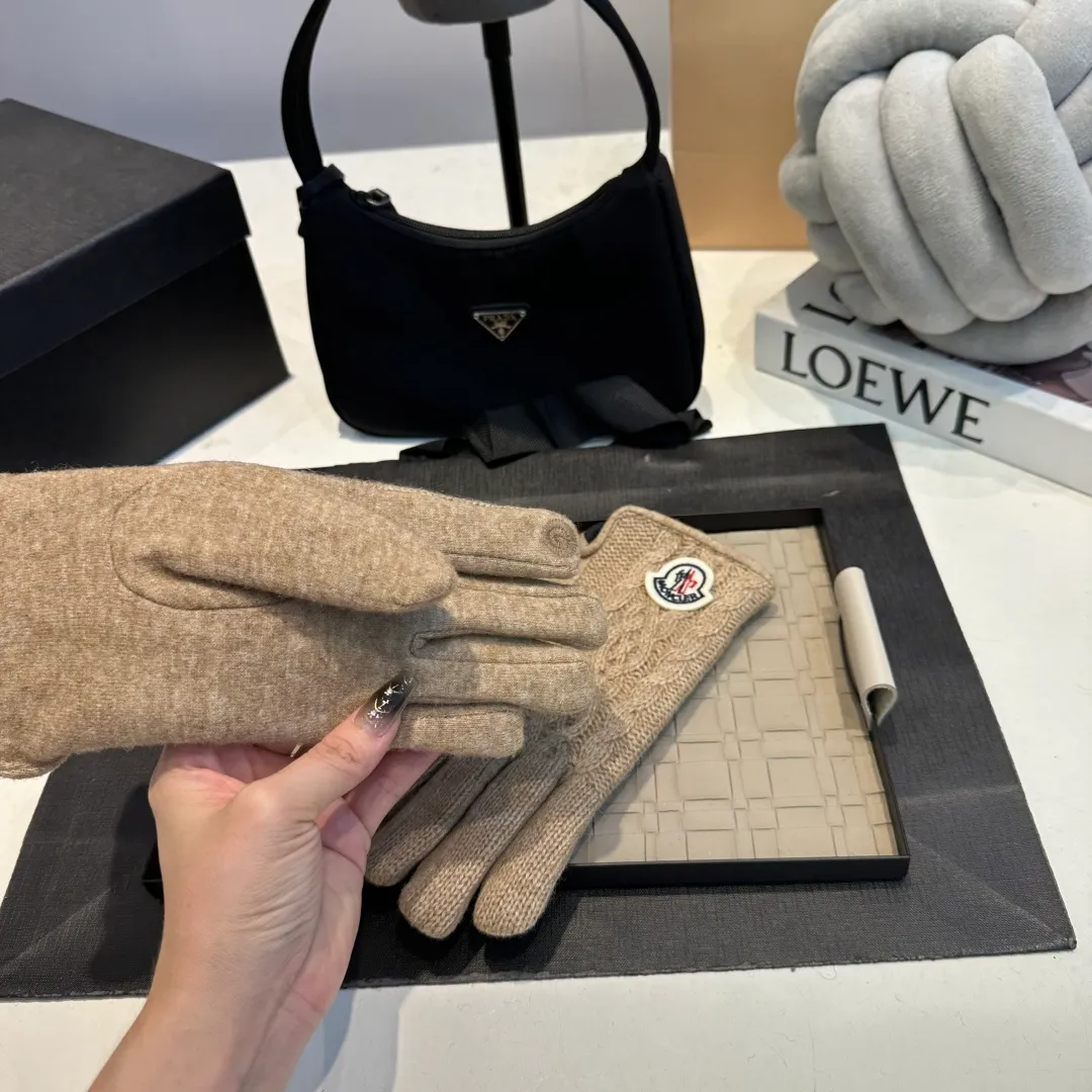 P60 Moncler Twist Wool Gloves Women's Winter Thickened Touch Screen Cycling Bike Protection from Cold and Warmth