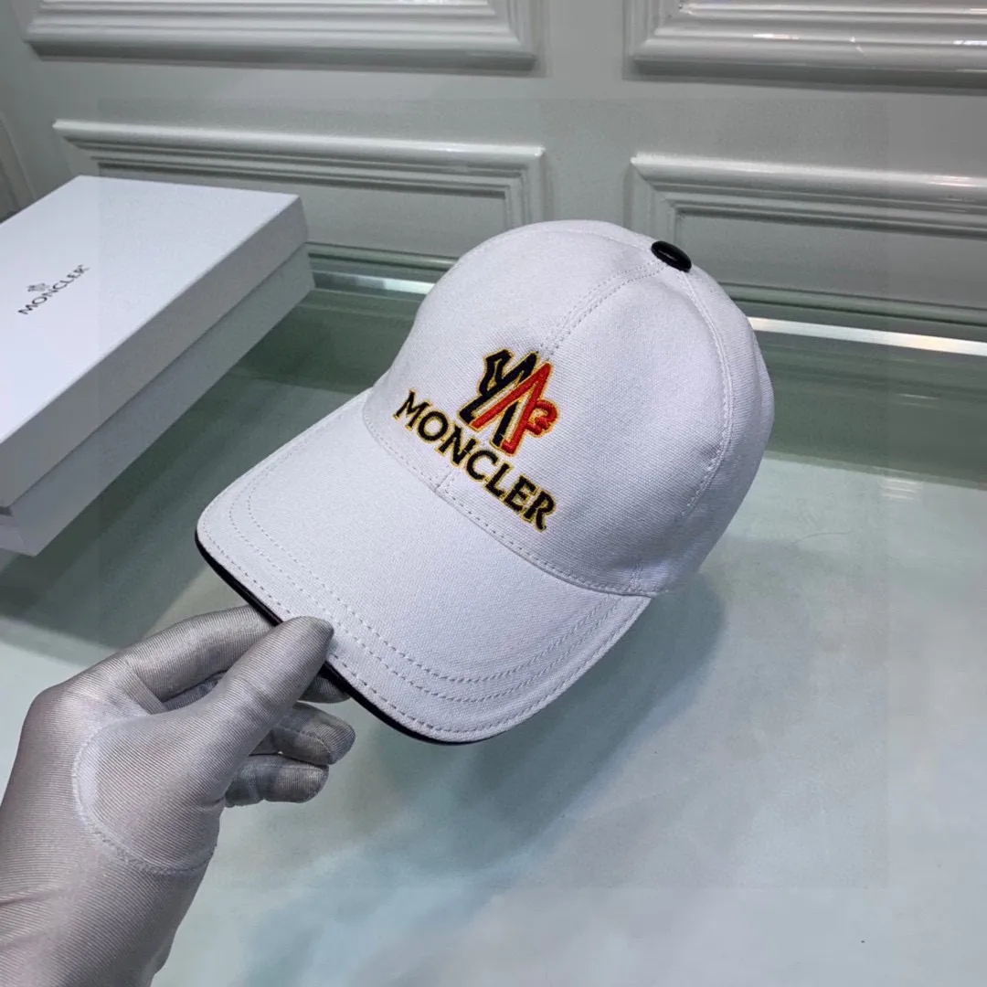 🉐90, Moncler's new original baseball cap, 1:1 mold opening and customization at 2 counters, new three-dimensional embroidery, original canvas + first-layer cowhide, pure cotton lining, light and breathable! The quality is great, the basic head circumference is 56cm, and the patch is adjustable.
