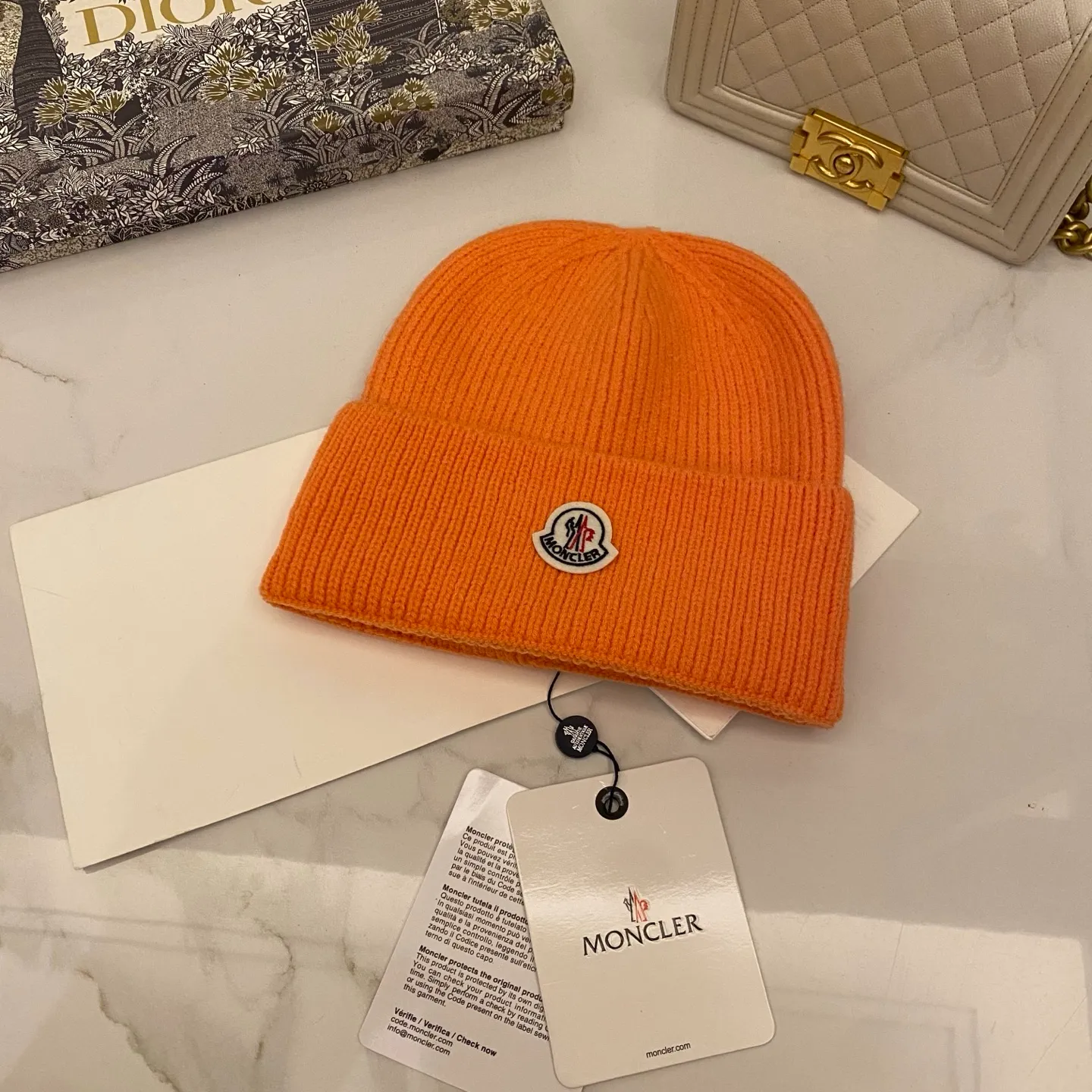 Moncler muzzle cashmere knitted hat