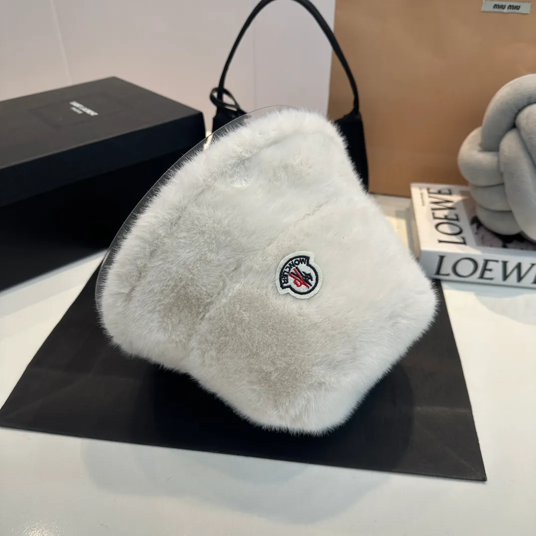 P58 MONCLER, new rabbit fur fisherman hat, super thick and warm, complete with tags