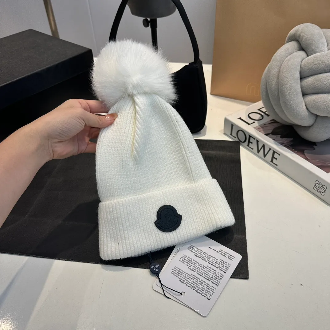 P70 MONCLER2024 new knitted wool ear protection warm hat, order now